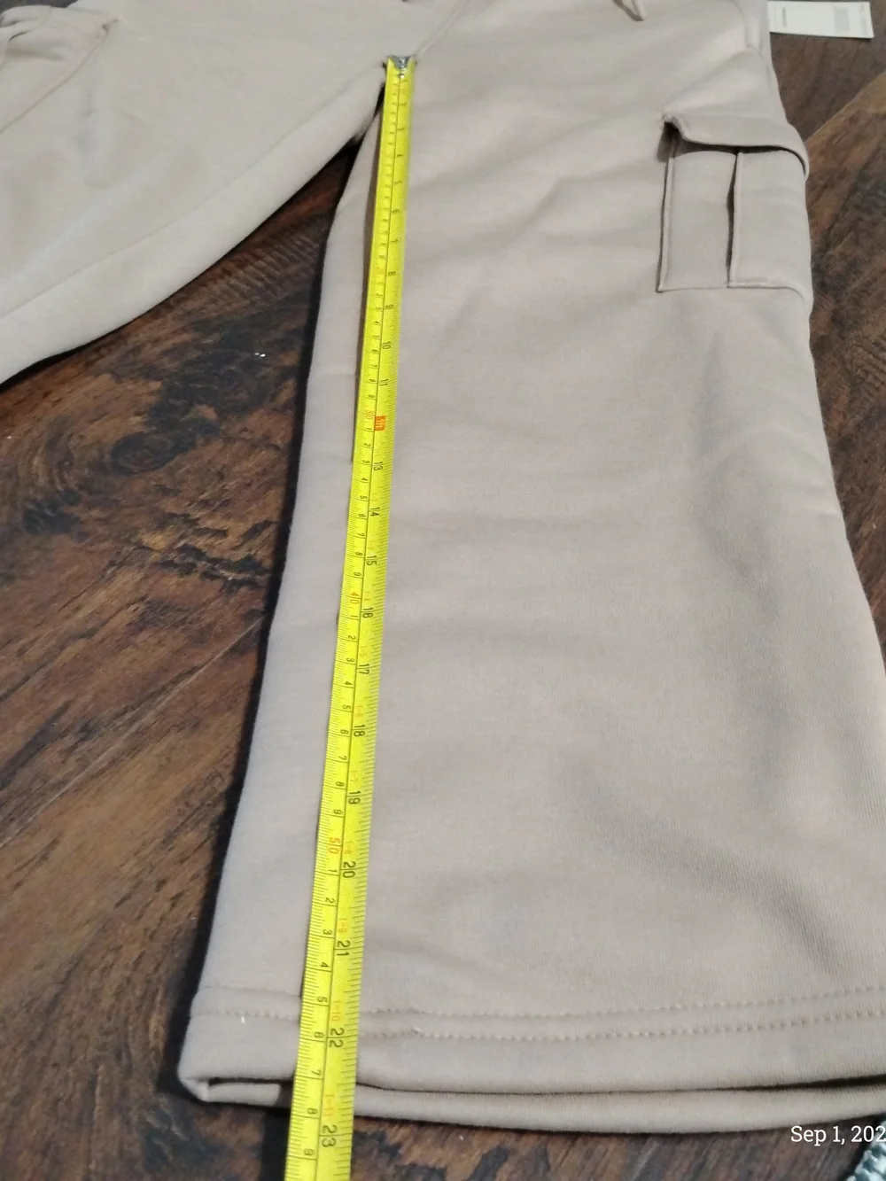 Levis tan wide